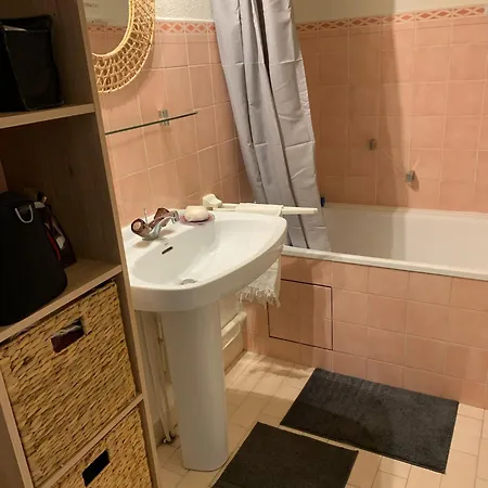 Climatise Avec Vue Panoramique Sur La Baie D'agay Apartmán *