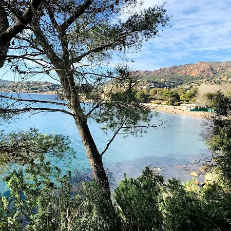 Climatise Avec Vue Panoramique Sur La Baie D'agay * Saint-Raphaël