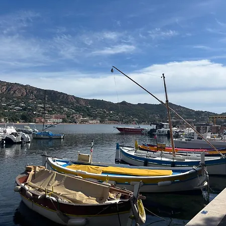 Apartmán Climatise Avec Vue Panoramique Sur La Baie D'agay