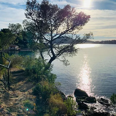 Climatise Avec Vue Panoramique Sur La Baie D'agay *